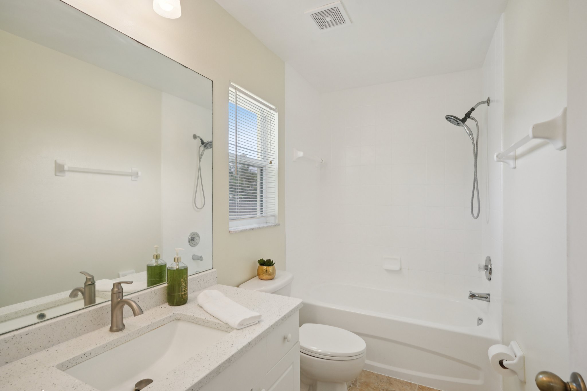 NE 22nd Ave-S1907-021.jpg