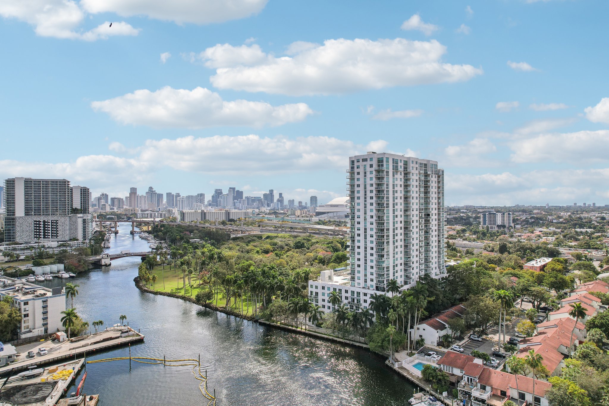 NW S River Dr 16B-030.jpg