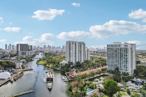 NW S River Dr 16B-029.jpg