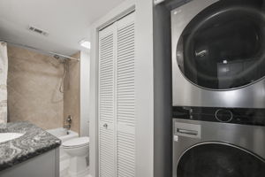 Bathroom 2 - 495A9962