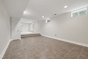  Photo 39