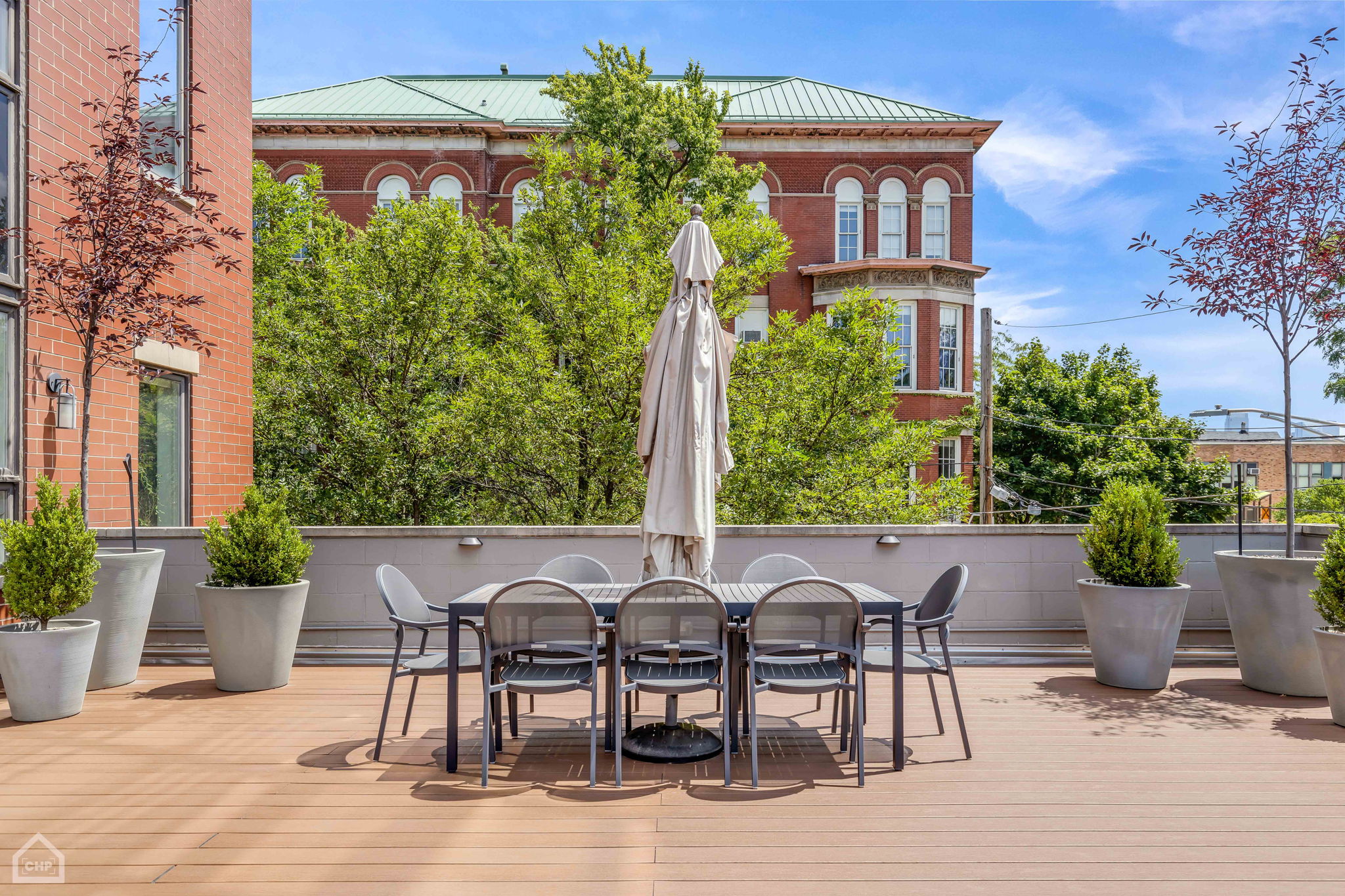 1901 W Division St 2S_005