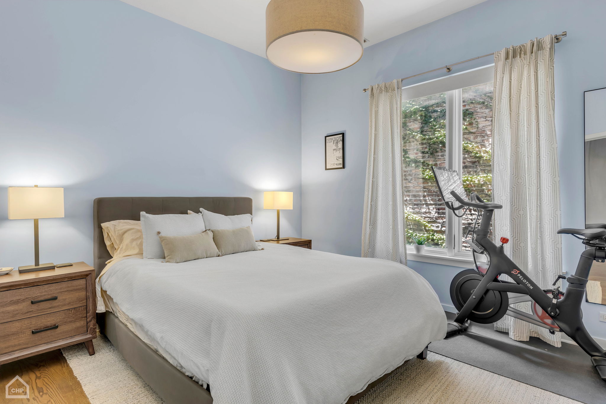 1901 W Division St 2S_006