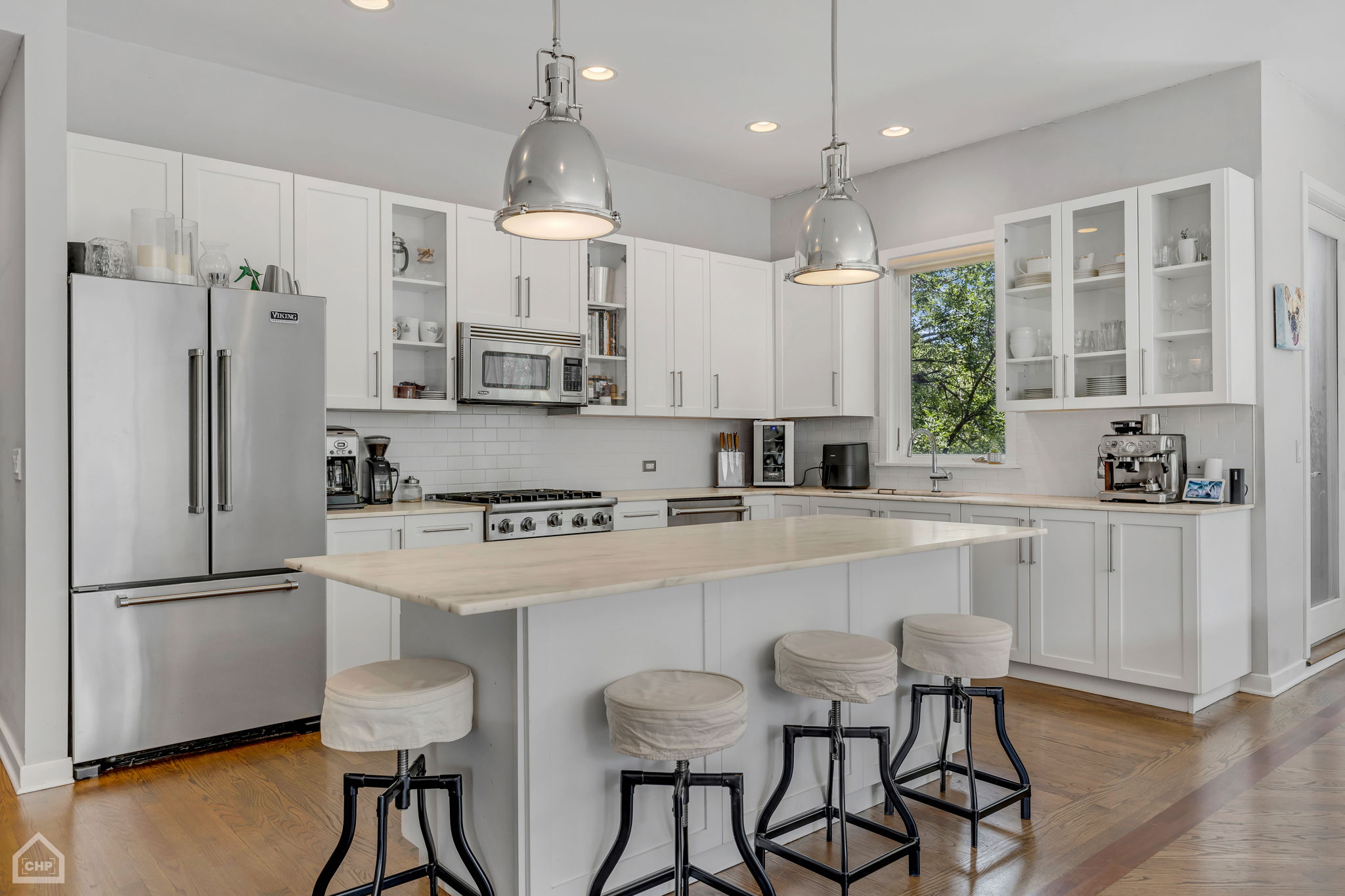 1901 W Division St 2S_014