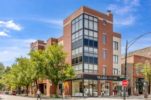 1901 W Division St 2S_001