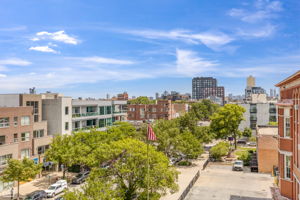 1901 W Division St 2S_003