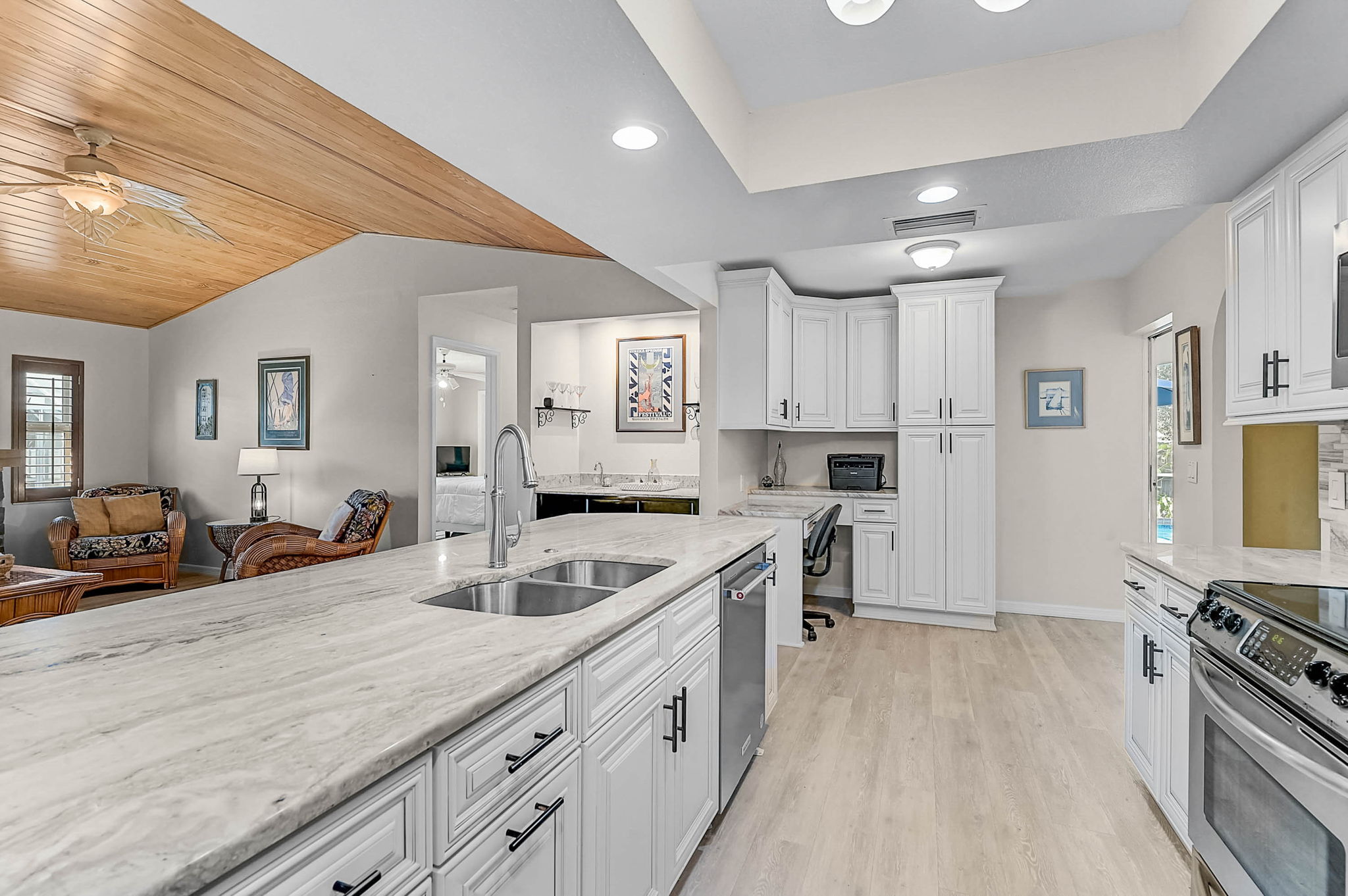 19010 McGrath Cir-30