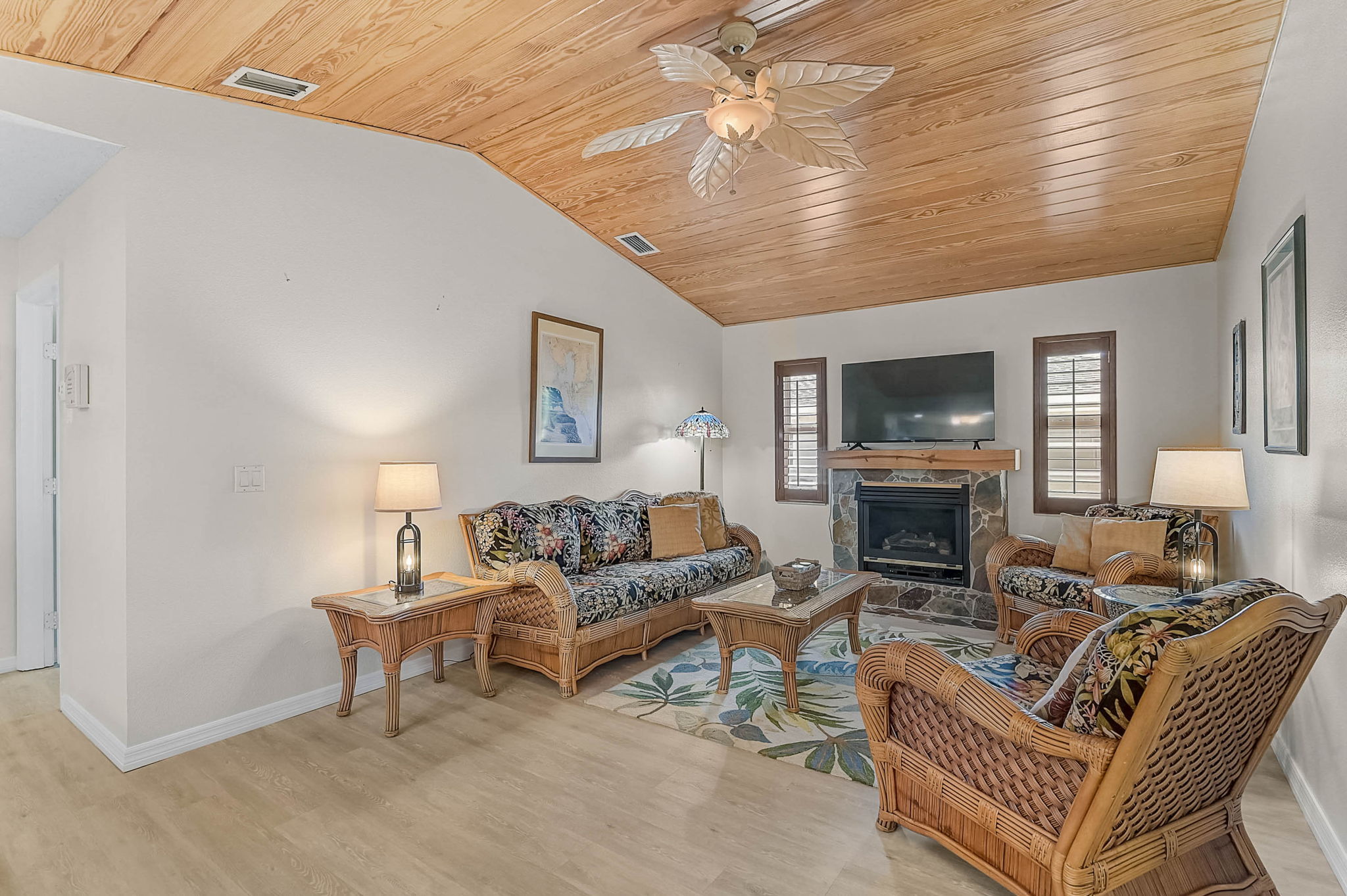 19010 McGrath Cir-34