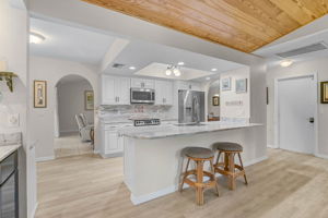 19010 McGrath Cir-24