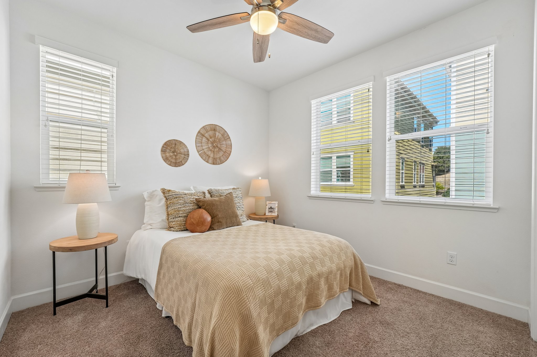 1902 Shasta Ln-S3108-052.jpg