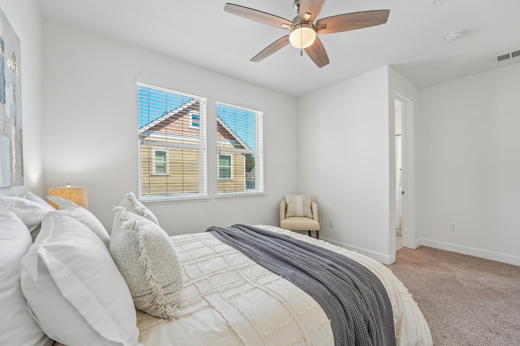 1902 Shasta Ln-S3108-061.jpg