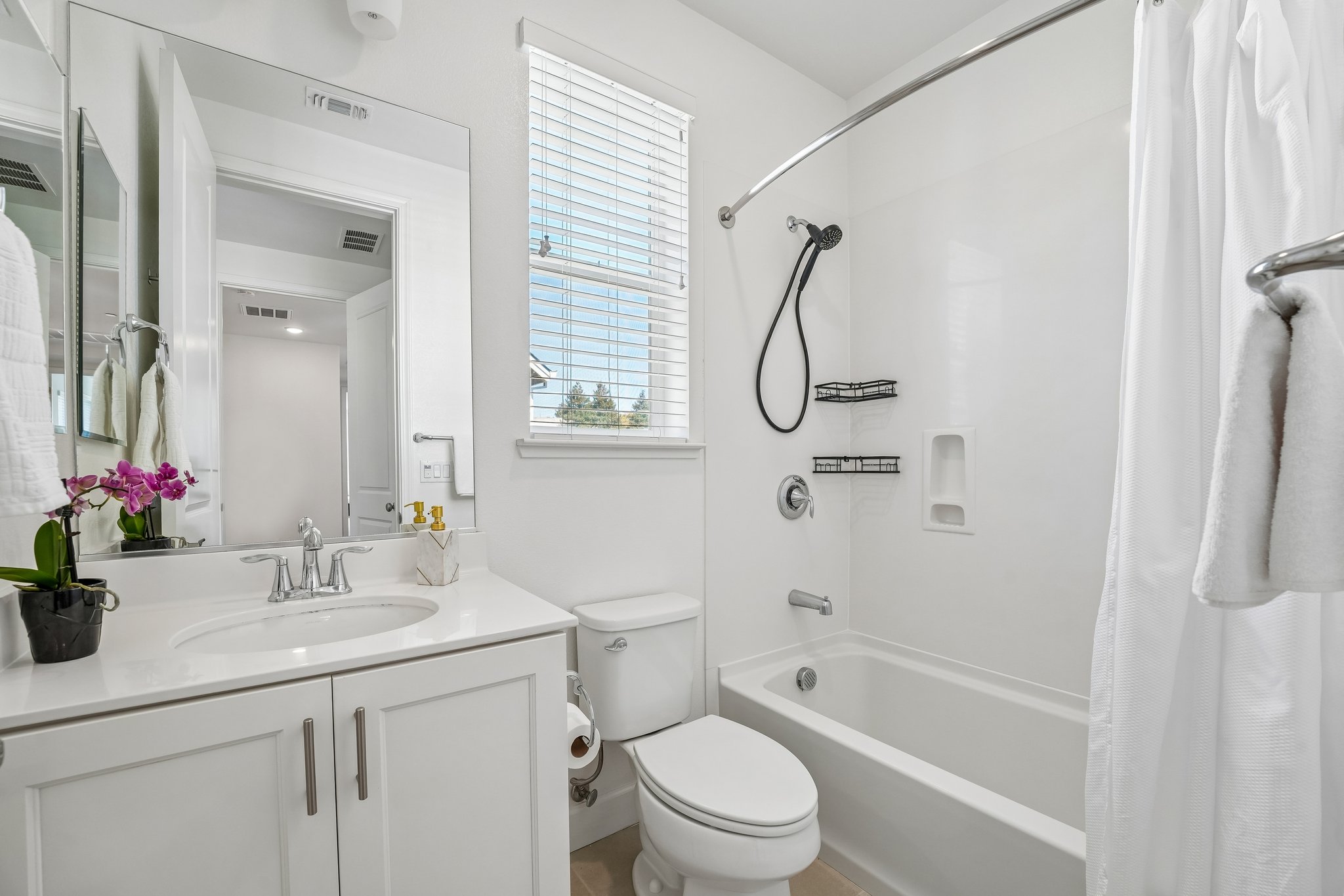 1902 Shasta Ln-S3108-063.jpg