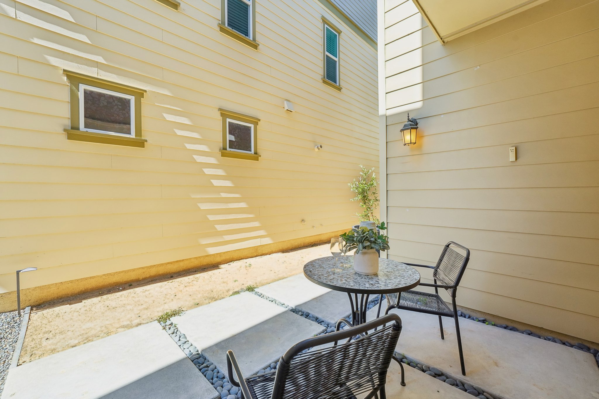 1902 Shasta Ln-S3108-068.jpg