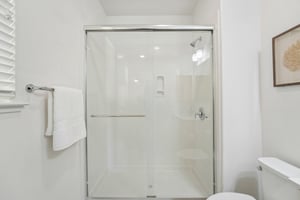 1902 Shasta Ln-S3108-050.jpg