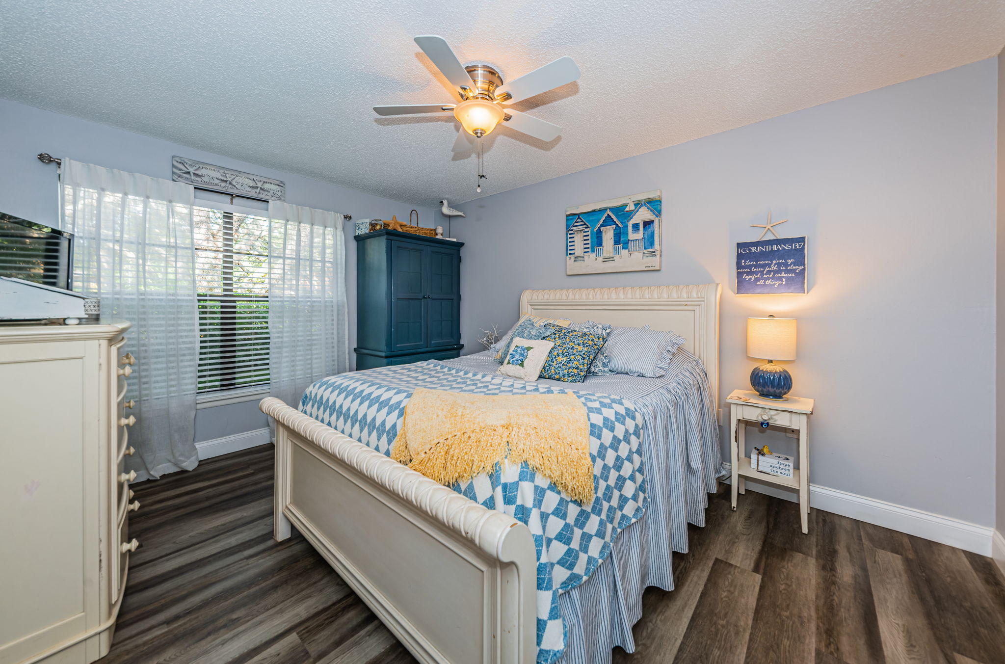 Master Bedroom1a