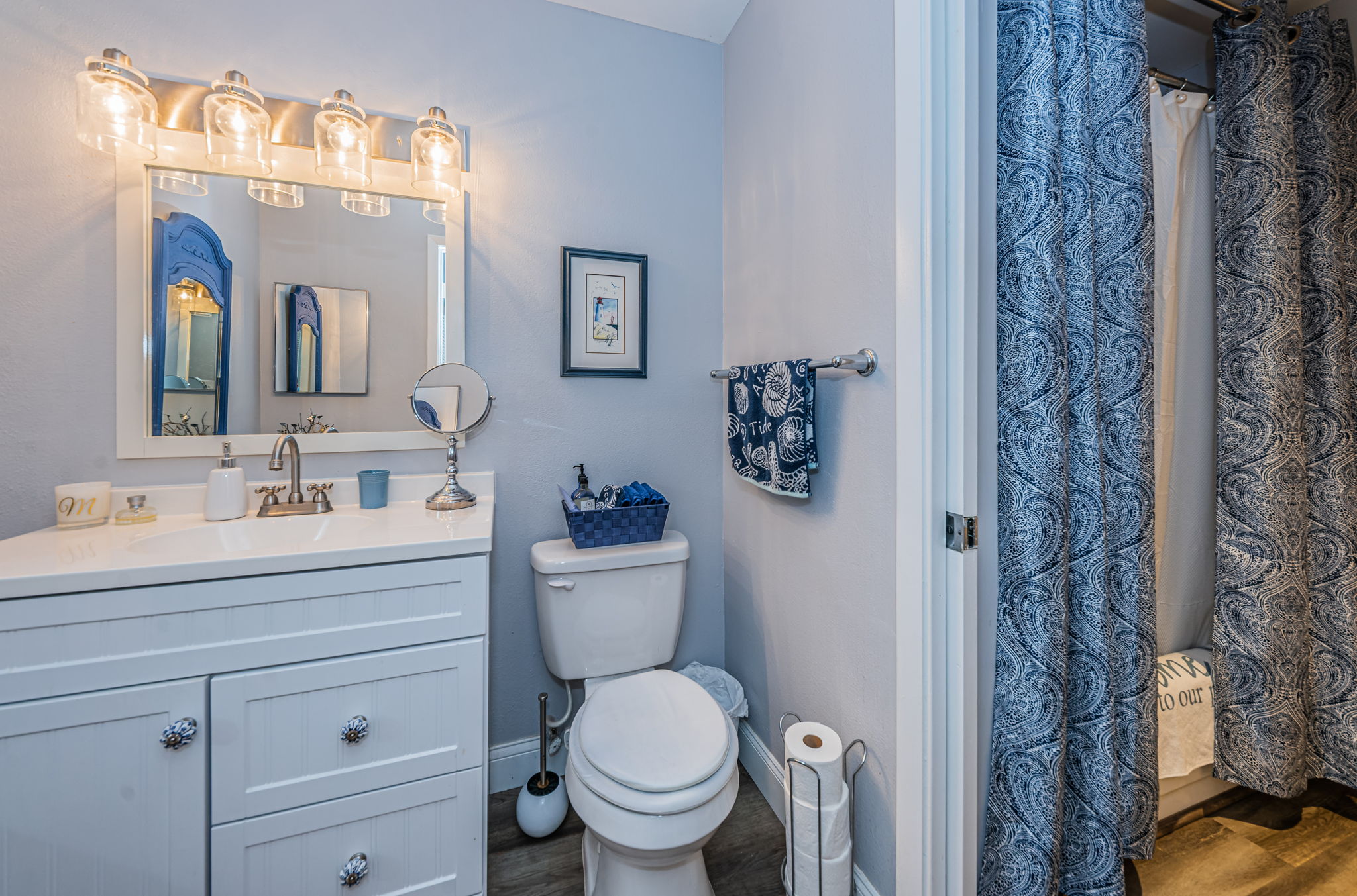Bathroom1b
