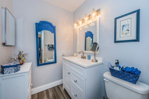 Bathroom1a