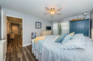 Master Bedroom1b