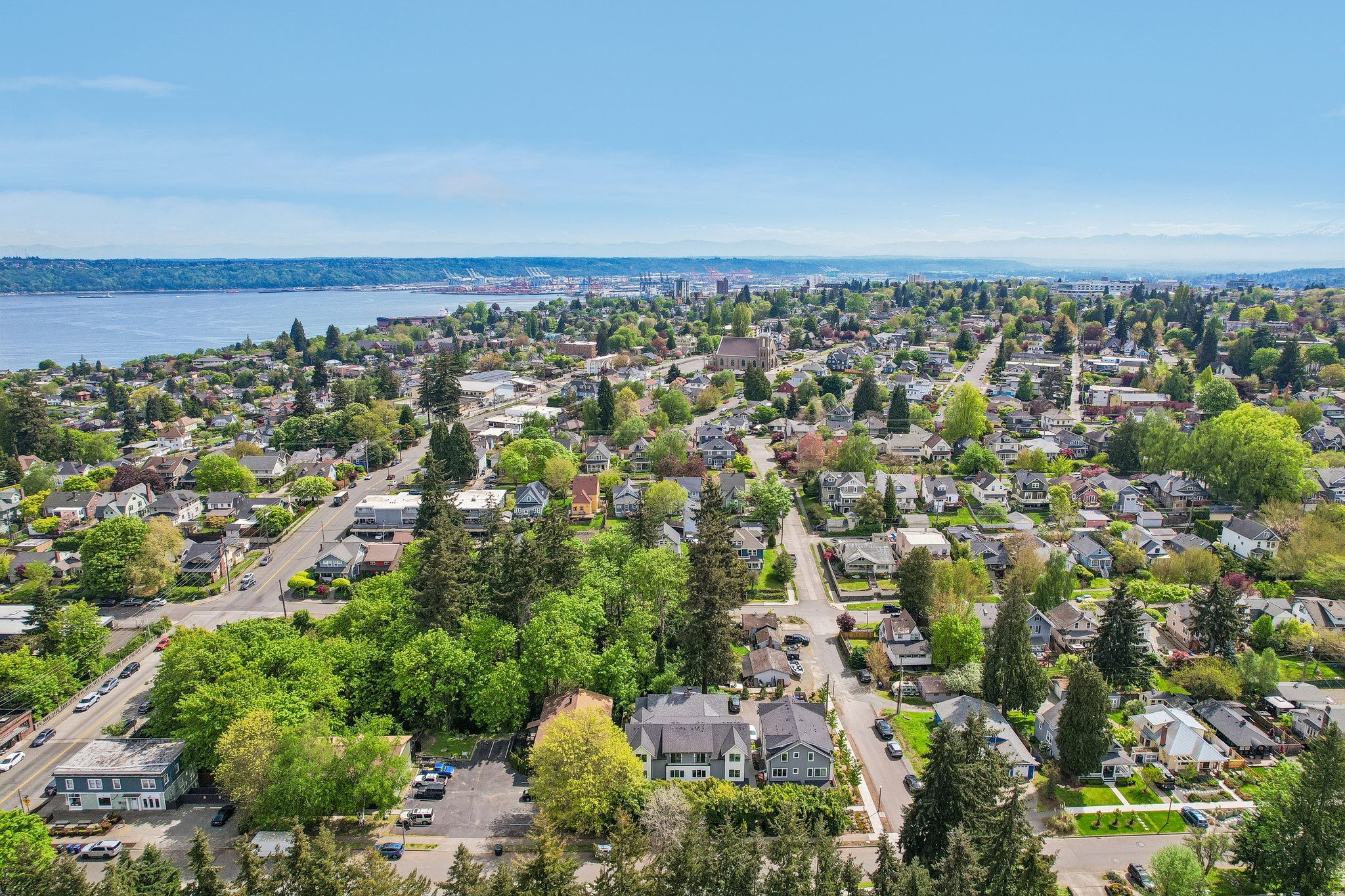 N Oakes St C-S0105-051.jpg