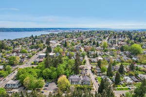 N Oakes St C-S0105-051.jpg
