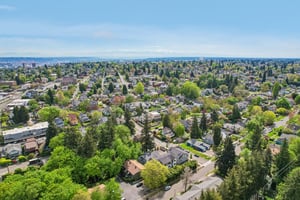 N Oakes St C-S0105-053.jpg