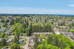 N Oakes St C-S0105-055.jpg