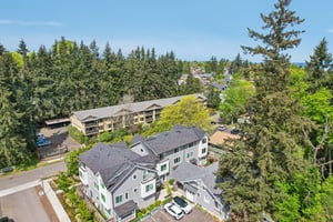 N Oakes St C-S0105-058.jpg
