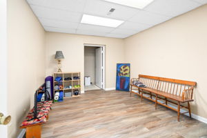  Photo 44