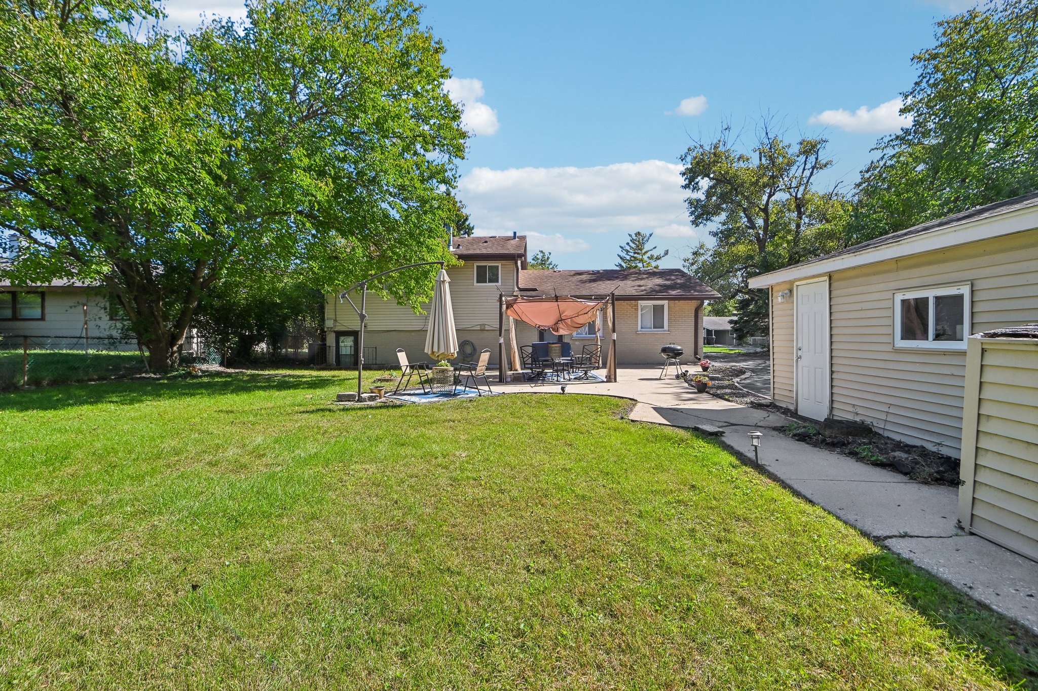 Anthony Ave-S3009-046.jpg