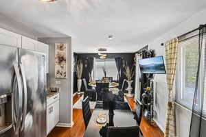 Anthony Ave-S3009-012.jpg