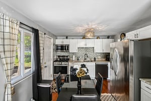 Anthony Ave-S3009-013.jpg