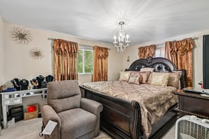 Anthony Ave-S3009-025.jpg