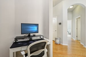 Alyssas Dr-2206-017.jpg