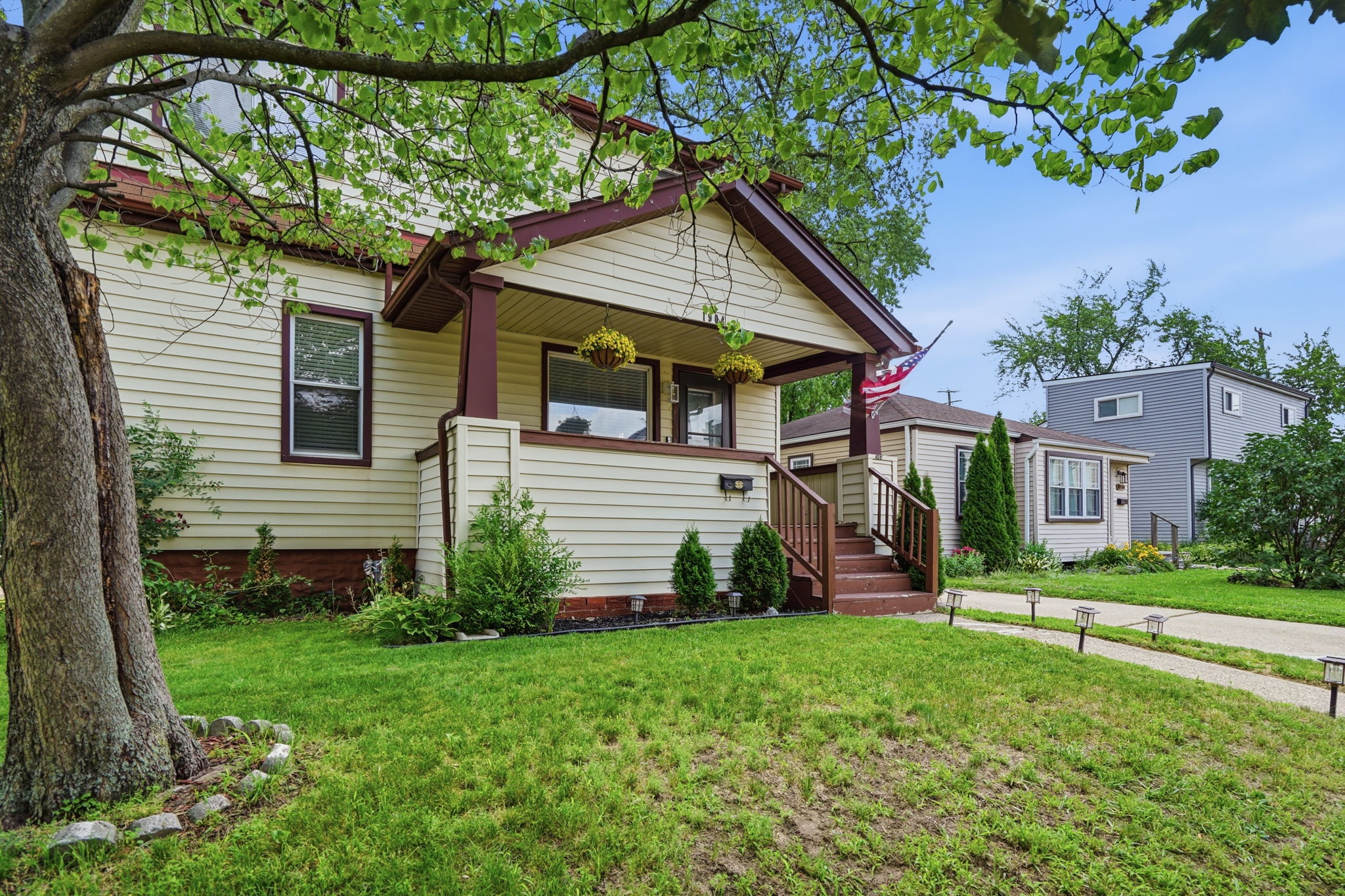  Photo 3