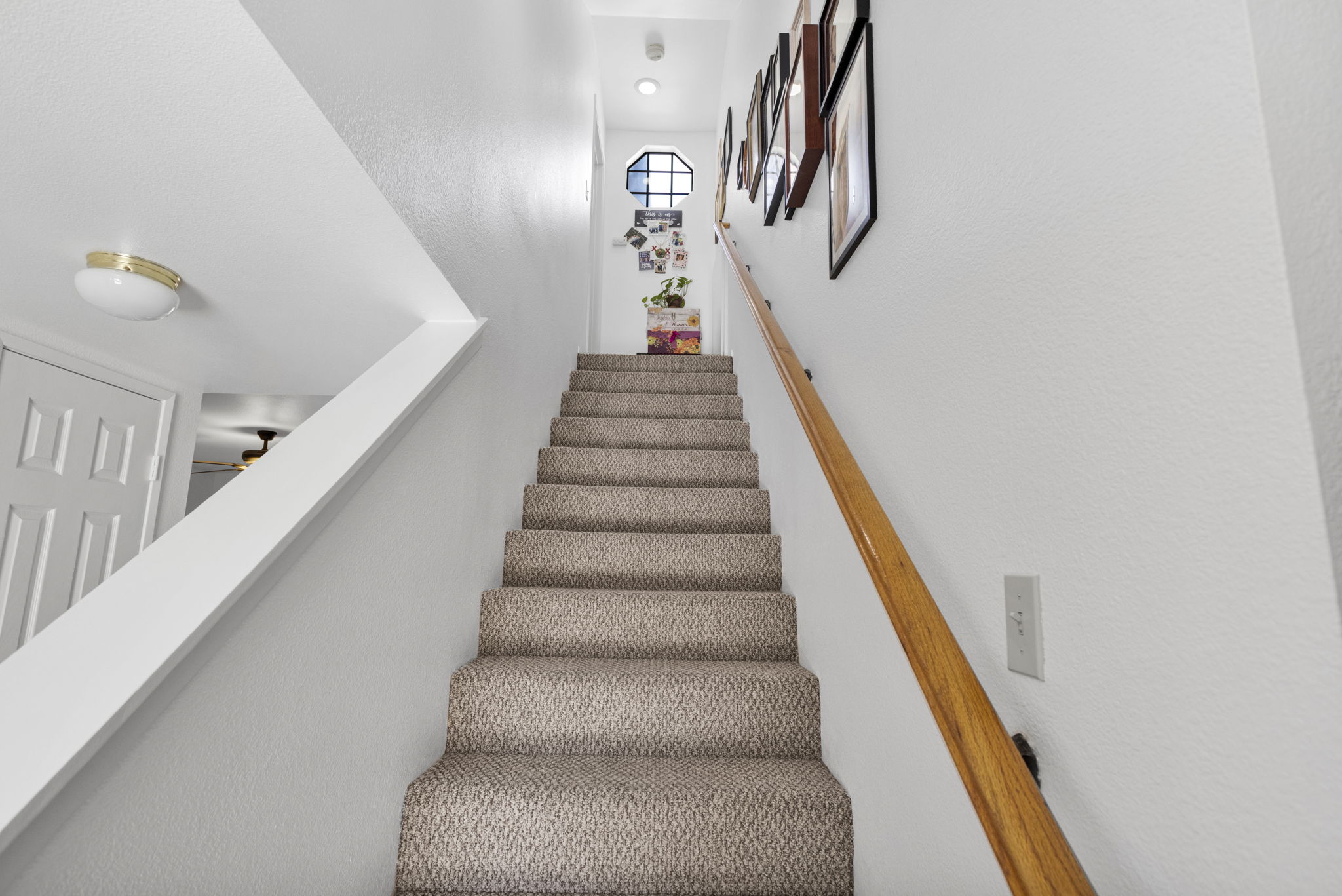  Photo 34