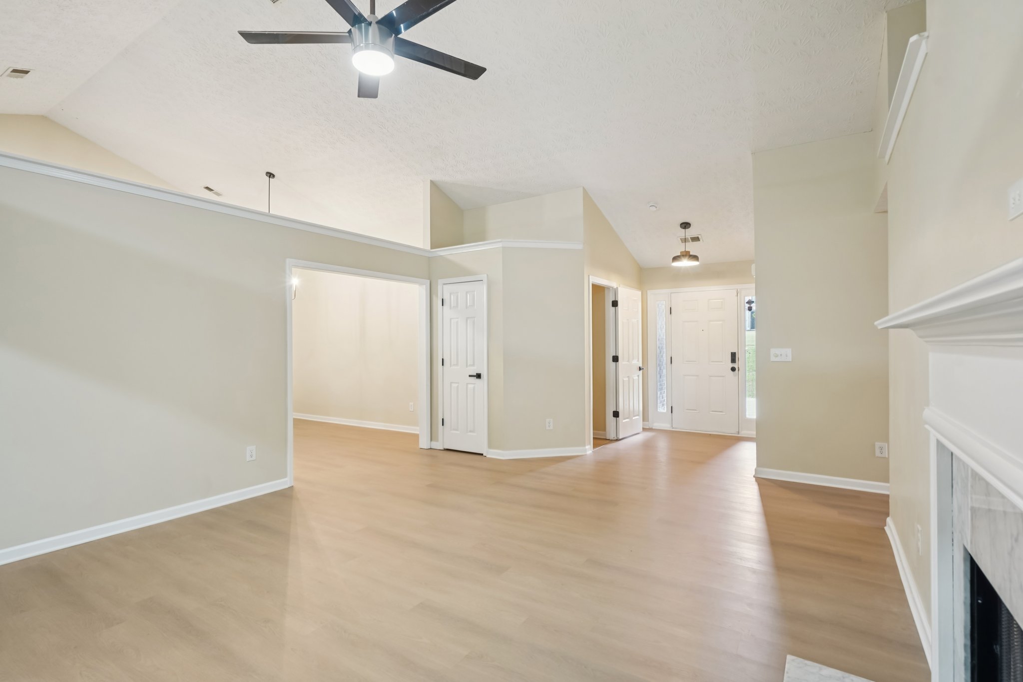 Cedar Walk Ln-S1010-006.jpg