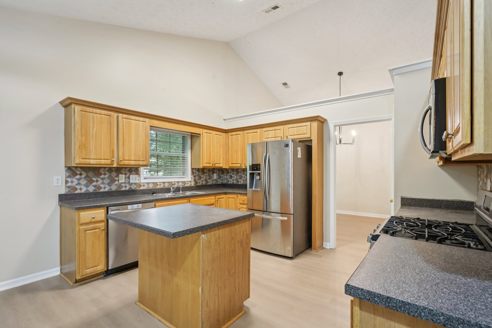 Cedar Walk Ln-S1010-012.jpg