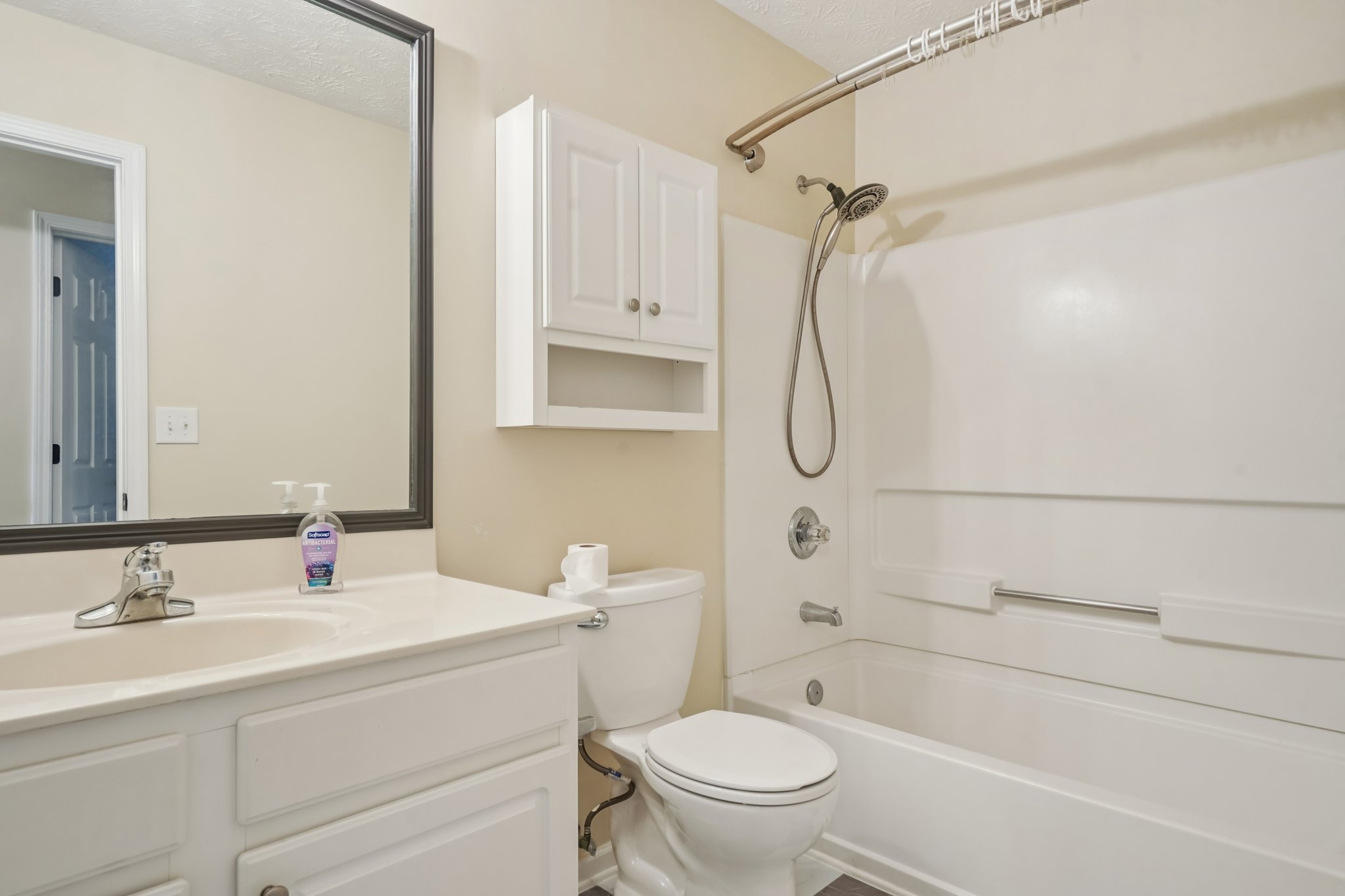 Cedar Walk Ln-S1010-022.jpg