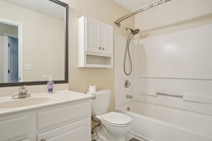 Cedar Walk Ln-S1010-022.jpg