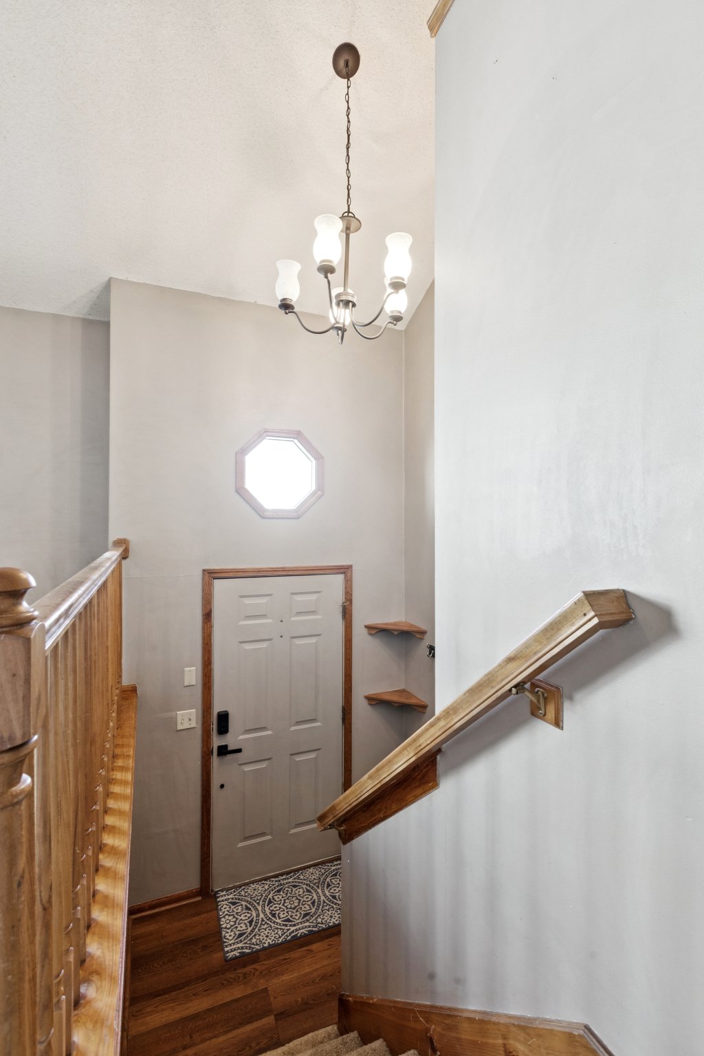 7446 - 1905 Claywoods Pkwy_004.jpg