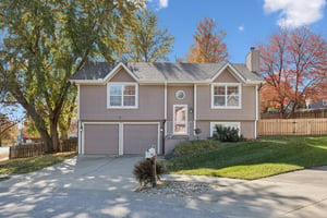 7446 - 1905 Claywoods Pkwy_002.jpg