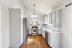 7446 - 1905 Claywoods Pkwy_010.jpg