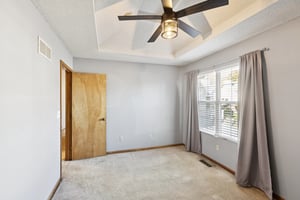 7446 - 1905 Claywoods Pkwy_018.jpg