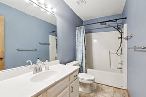 7446 - 1905 Claywoods Pkwy_023.jpg