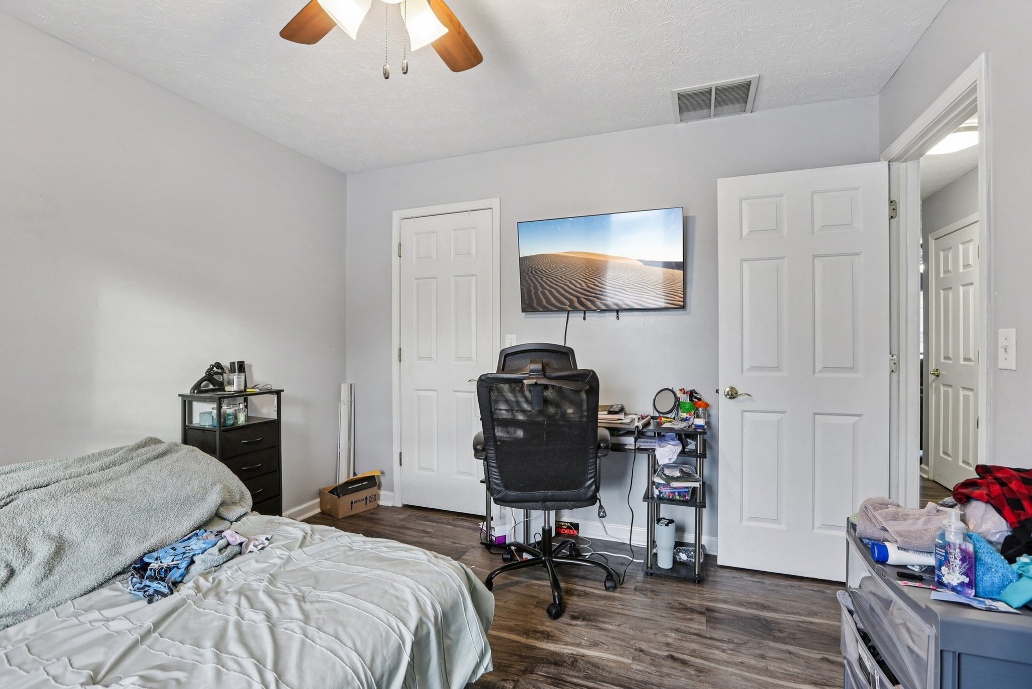 E Balsam Ct-S1211-013.jpg