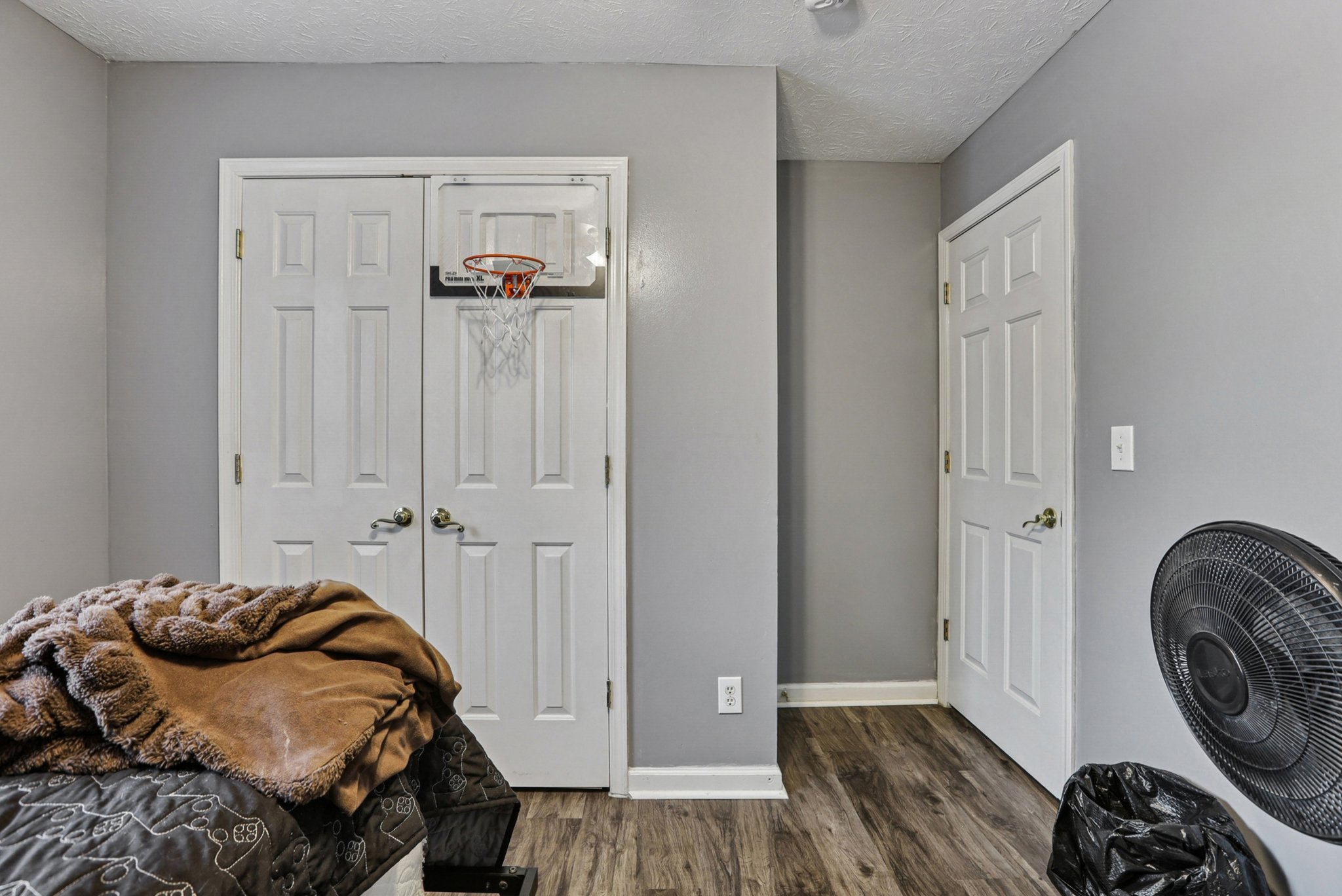 E Balsam Ct-S1211-020.jpg