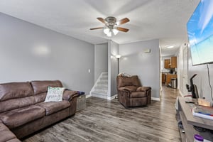 E Balsam Ct-S1211-005.jpg