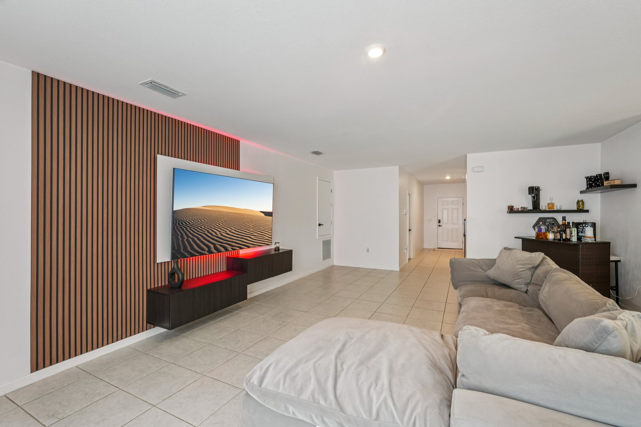 NE 17th Ave-S0912-007.jpg