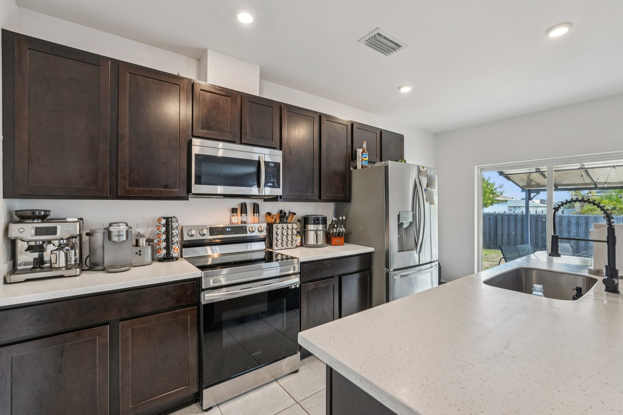 NE 17th Ave-S0912-012.jpg