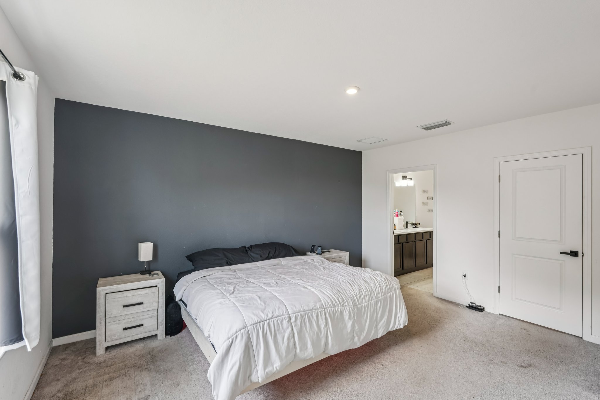 NE 17th Ave-S0912-021.jpg